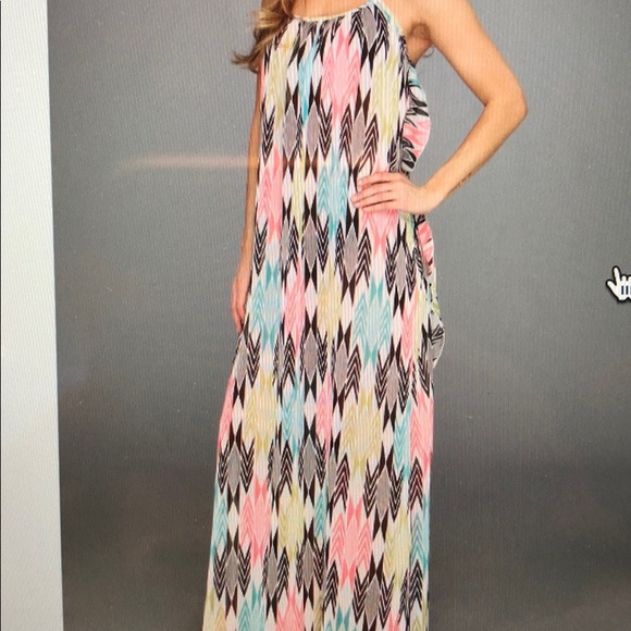 Volcom Beat Street Maxi Dress - Picture 2 of 6